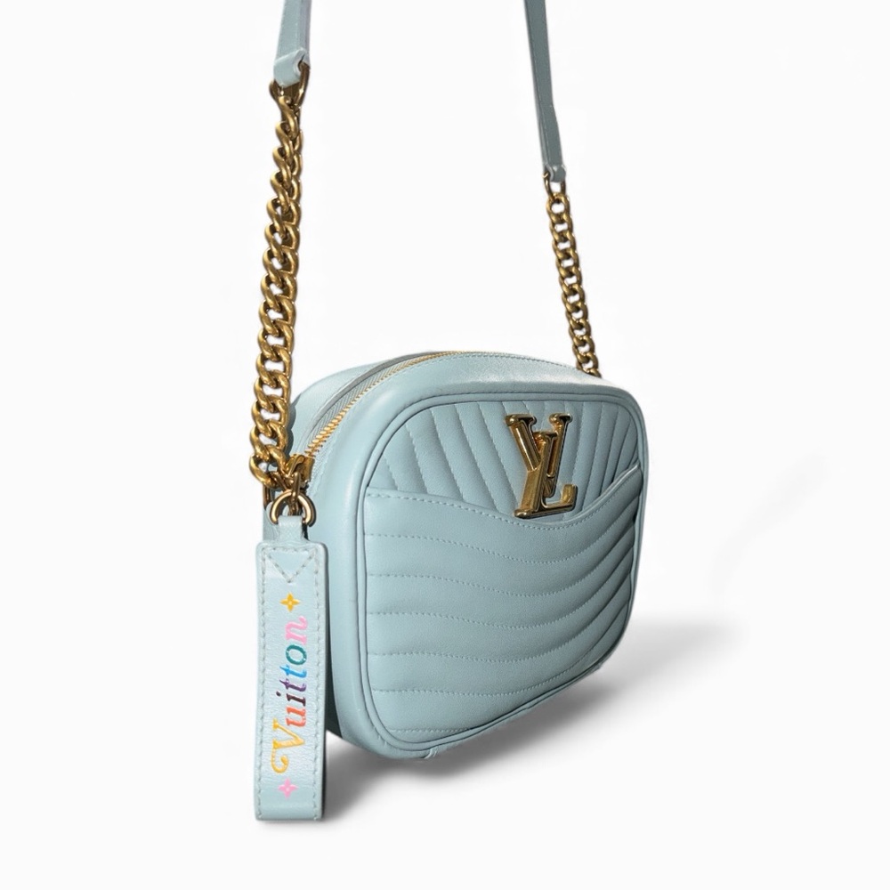 Louis Vuitton New Wave Chain Shoulder Camera Bag with COA and Dust Bag - Picture 3 of 10